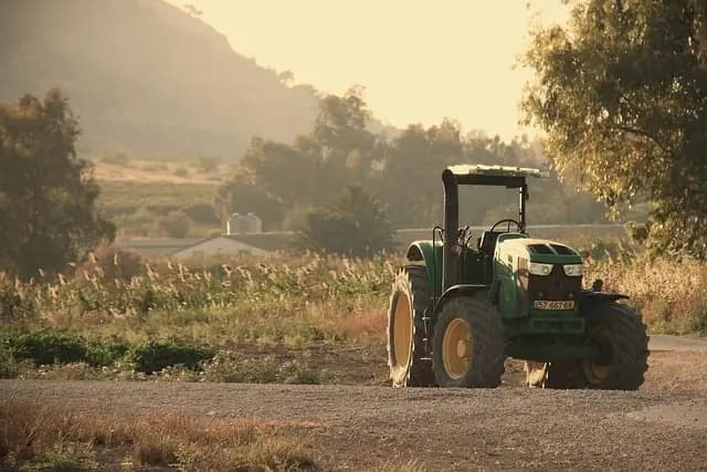 Comment choisir les équipements agricoles adaptés à vos besoins
